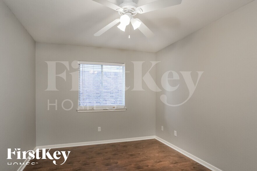 Building Photo - 21538 Forest Colony Dr