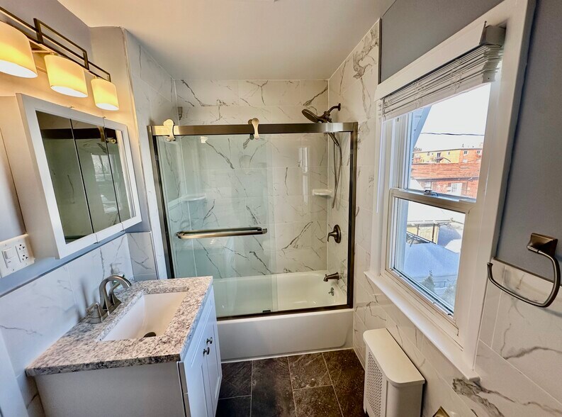 NEW BATHROOM - 10 Vernon Ave