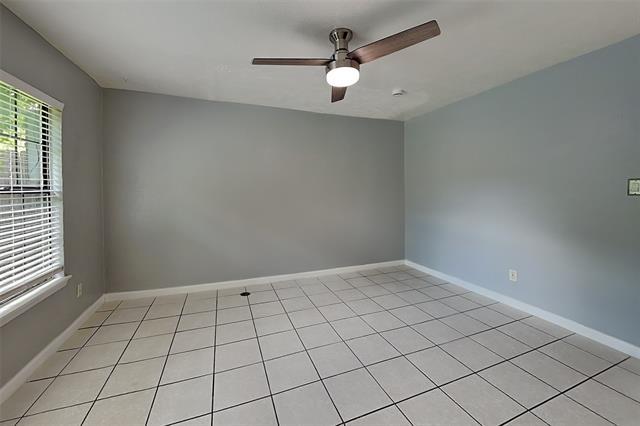 Building Photo - 420 Dollins St