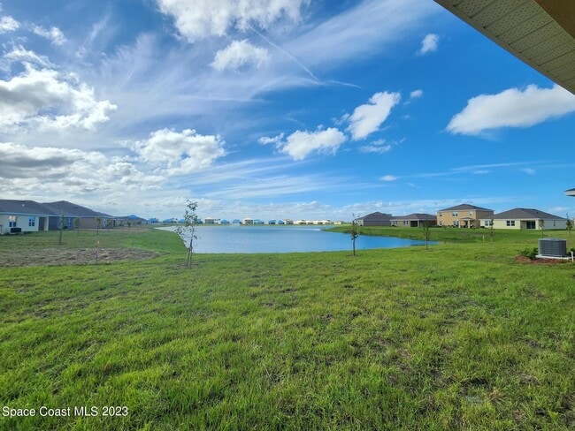 Building Photo - 1232 McFarland Dr