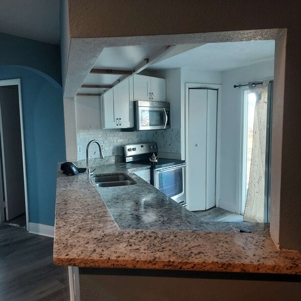 Building Photo - 1108 Rhodes Rd N