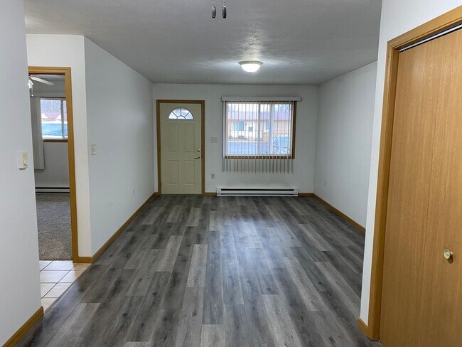 Building Photo - 1 Bedroom Apartment in New Bremen coming soon!