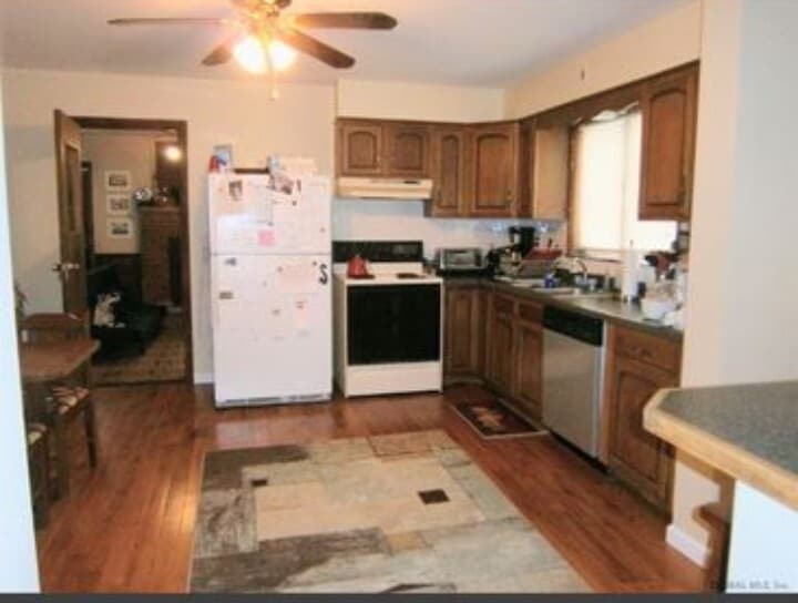 Building Photo - 1655 Lenox Rd