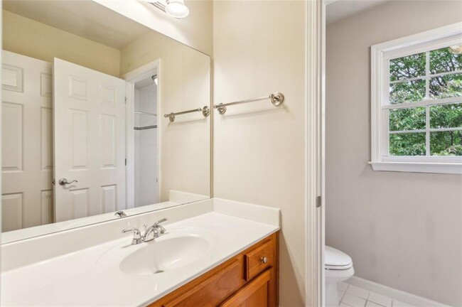 Building Photo - 3504 Ivy Manor Rd SE