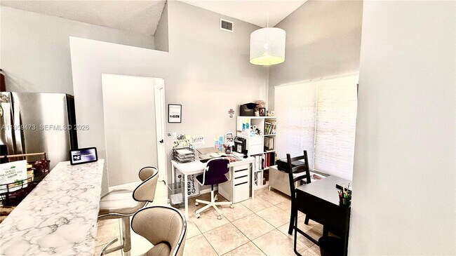 Building Photo - 5470 Pine Cir