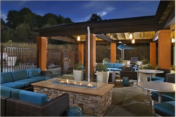 Building Photo - 680 Fernleaf Dr