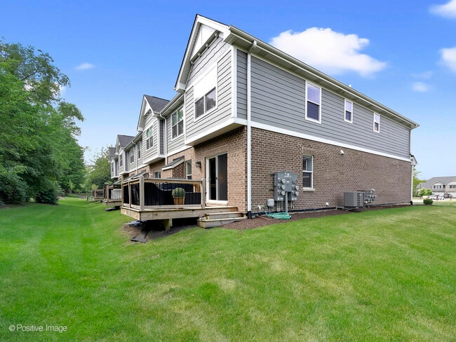 Building Photo - 651 Bourbon Ln