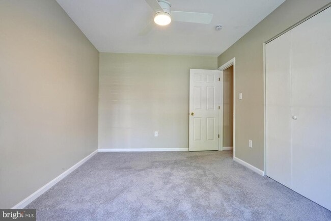 Building Photo - 325 Westridge Cir