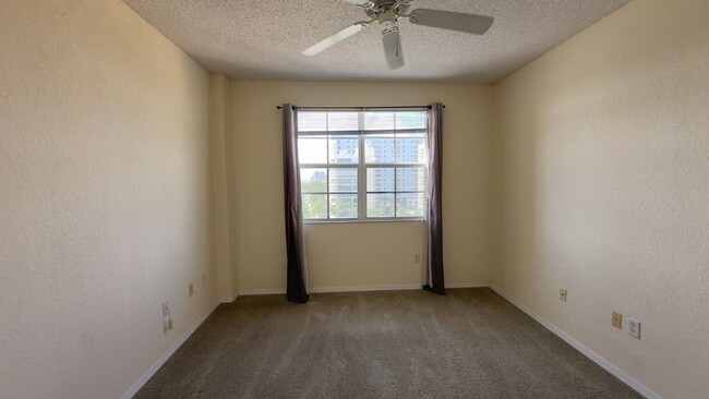 Building Photo - 1801 N Flagler Dr