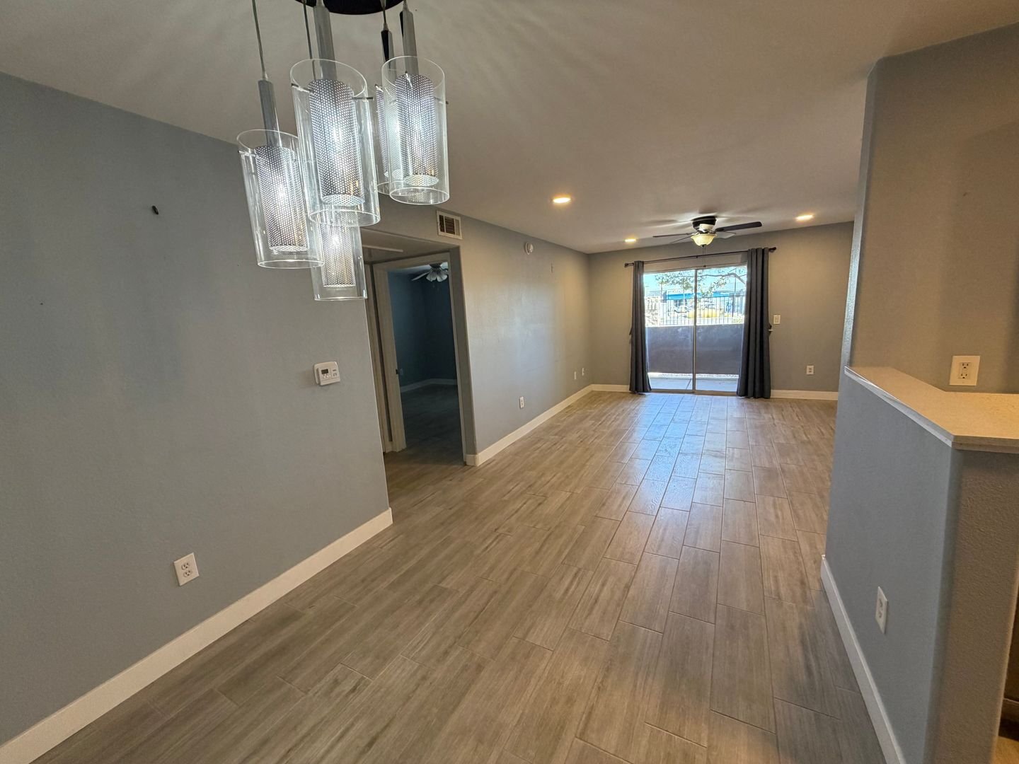 Building Photo - 555 E Silverado Ranch Blvd
