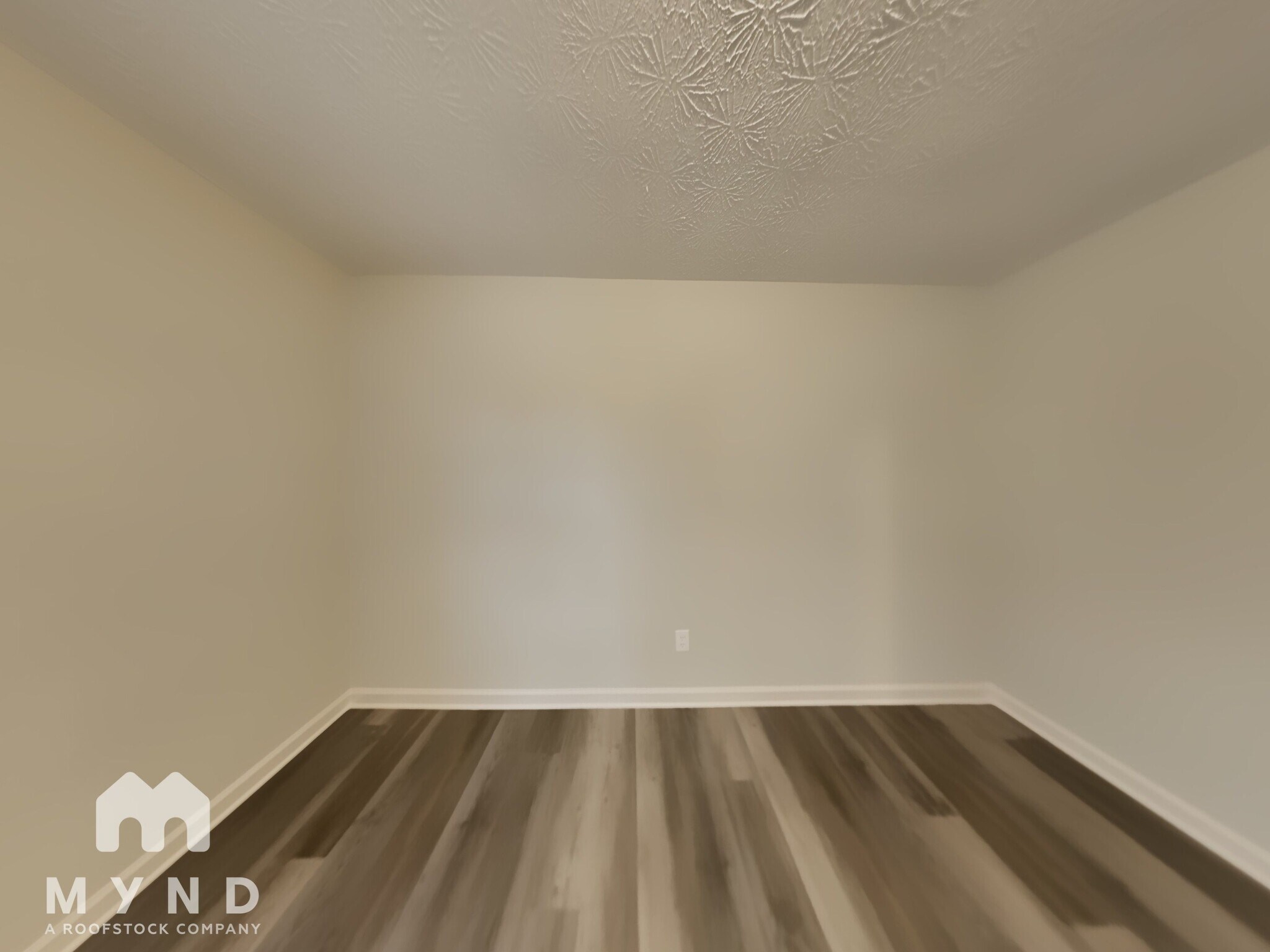 Building Photo - 230 Woodbridge Dr
