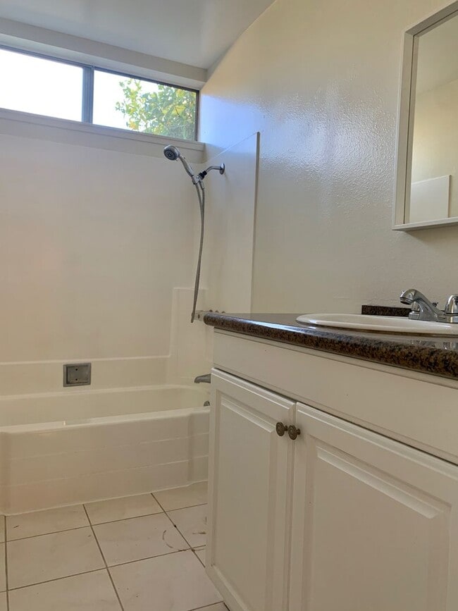 Building Photo - Charming Single Story Mission Viejo Home A...