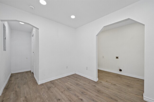 Building Photo - 5199 E Farm to Market 1988