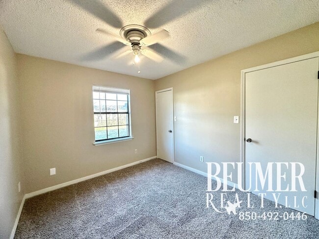 Building Photo - 3br 2bath 1230 Sqft Home for Rent