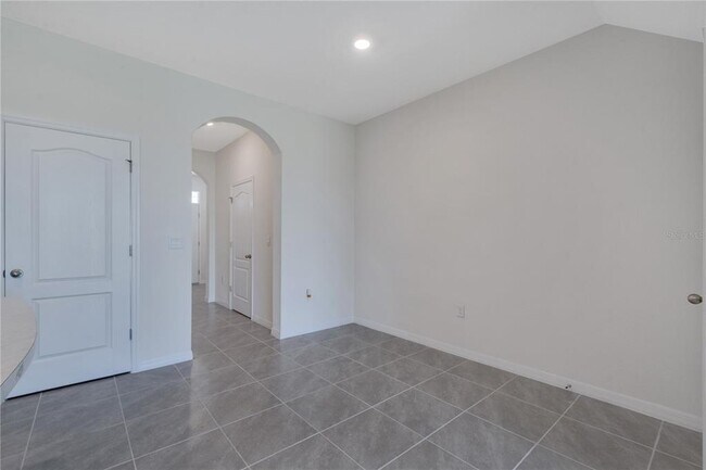 Building Photo - 2266 Tay Wes Dr