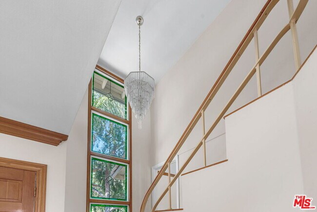 Building Photo - 3200 Oakley Dr