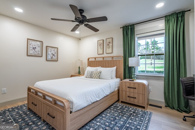 Building Photo - 26 Jennifer Ln