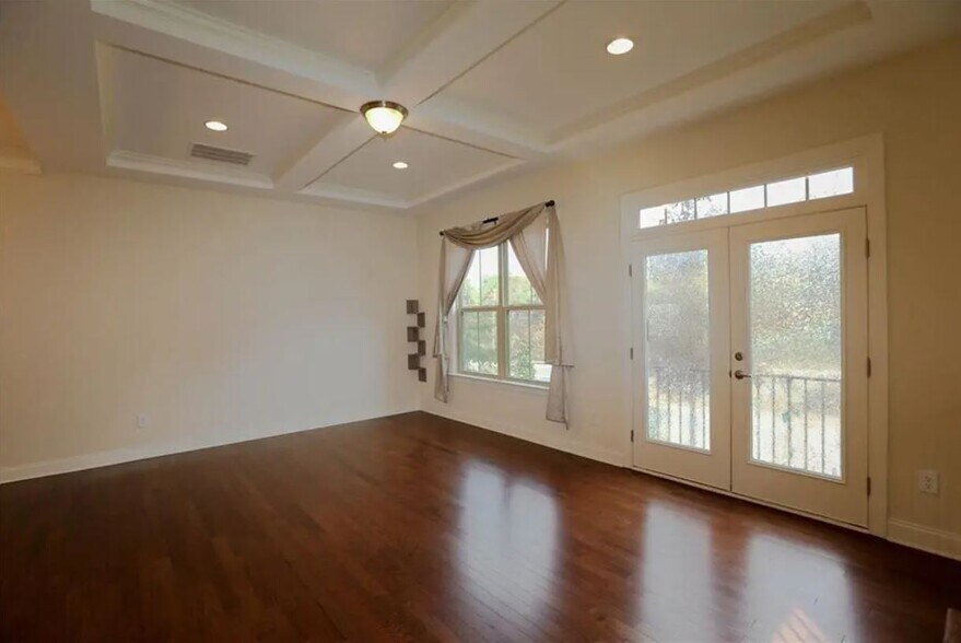 Building Photo - 5532 Cameron Parc Dr