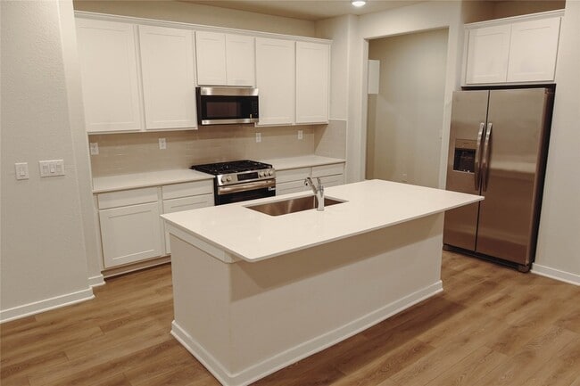 Building Photo - 8606 Blueberry Ash St