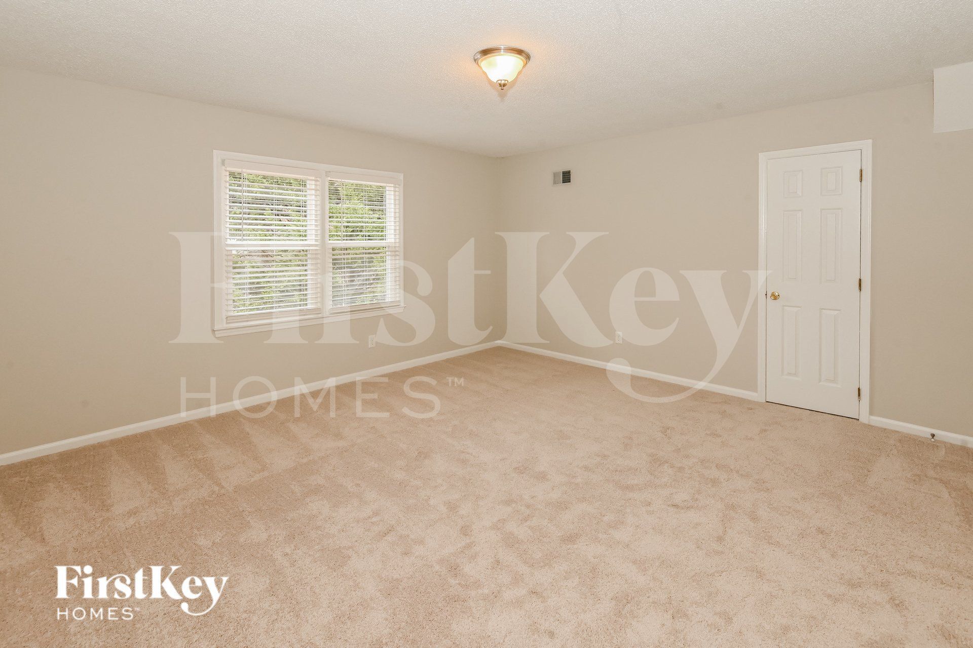 Building Photo - 6831 Van De Rohe Dr