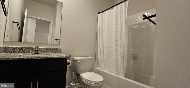 Building Photo - 124 Clerkenwell Dr