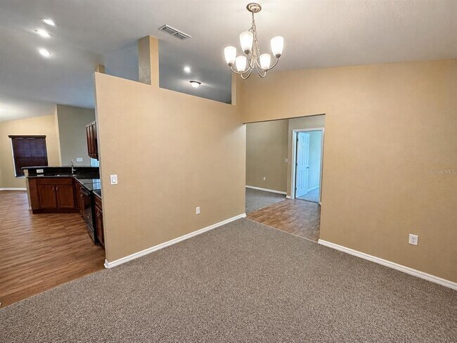 Building Photo - 4876 Summerfield Cir