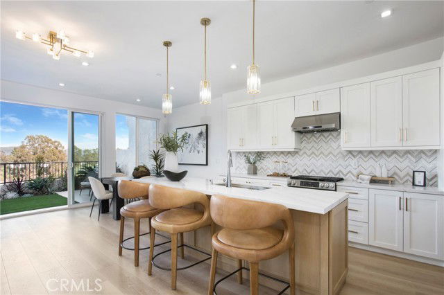 Building Photo - 30256 Via Reata