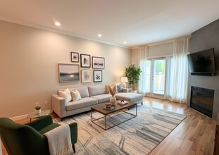 Building Photo - 3952 Richmond St