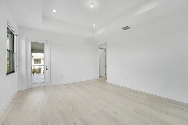 Building Photo - 13005 Feathering Wy