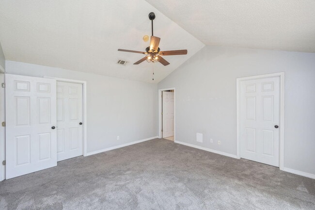 Building Photo - 6507 Flagler Dr