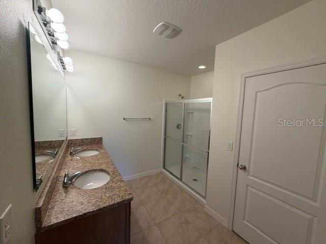 Building Photo - 5642 Western Sun Dr