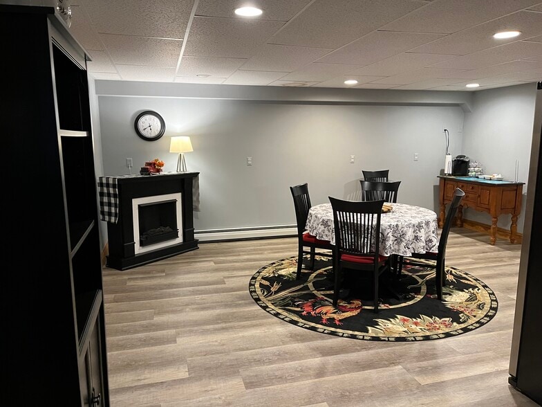 Eat in kitchen - 62 Fiske Hill Rd