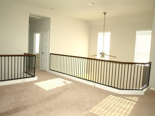 Building Photo - 213 Parable Cove