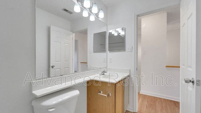 Building Photo - 1404 Roman Ridge Way