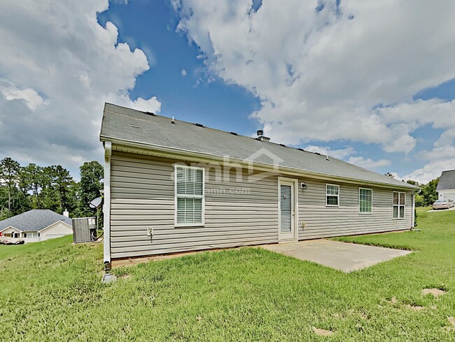 Building Photo - 1914 Roxey Ln