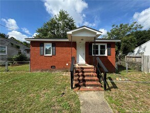 Building Photo - 405 Laura Ct