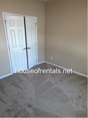 Building Photo - 320 Schneider St