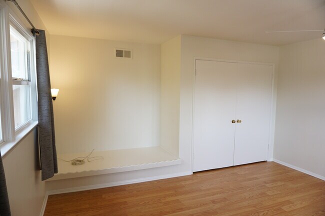 Building Photo - 3153 Orange Ave