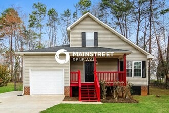 Building Photo - 3 Bedroom Pet-Friendly Home in DENVER, NC with Main Street Renewal