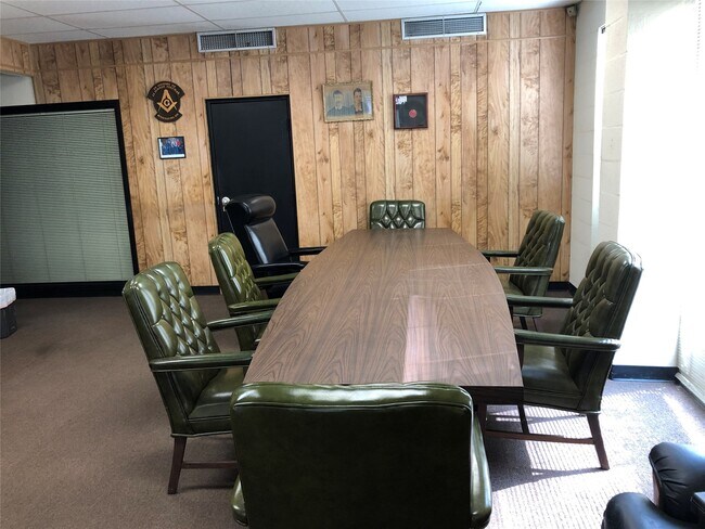 Building Photo - 1113 Lawrence St