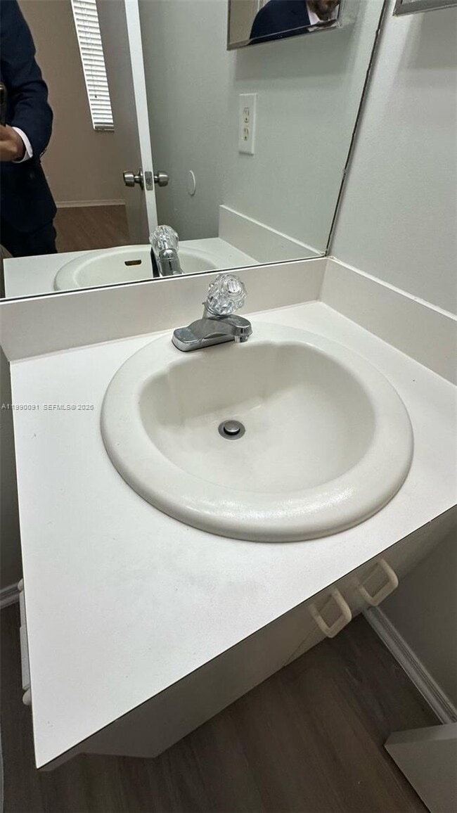 Building Photo - 50 Key W Ct