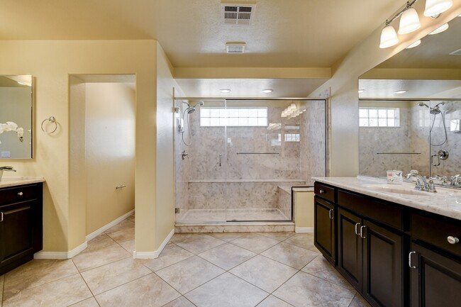 Building Photo - 6416 Shawnee Springs Ct