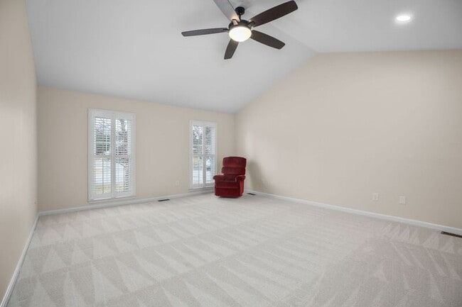 Building Photo - 6000 Blackstone Blvd