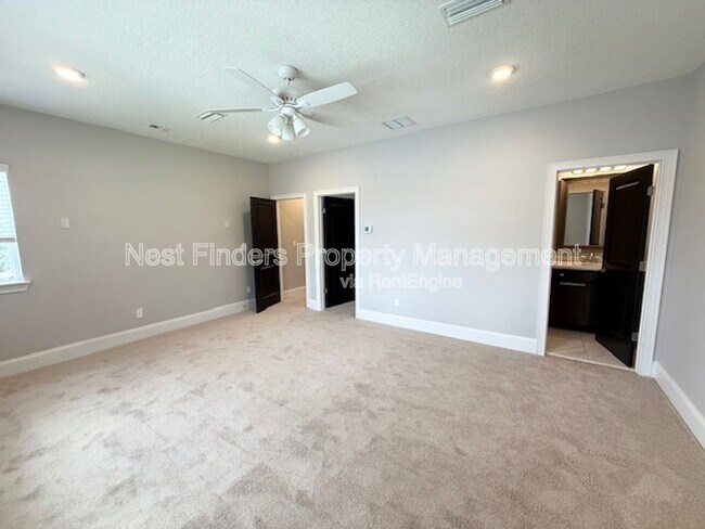 Building Photo - 652 Bronson Pkwy