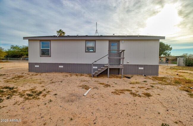 Building Photo - 5706 N Fuchsia St