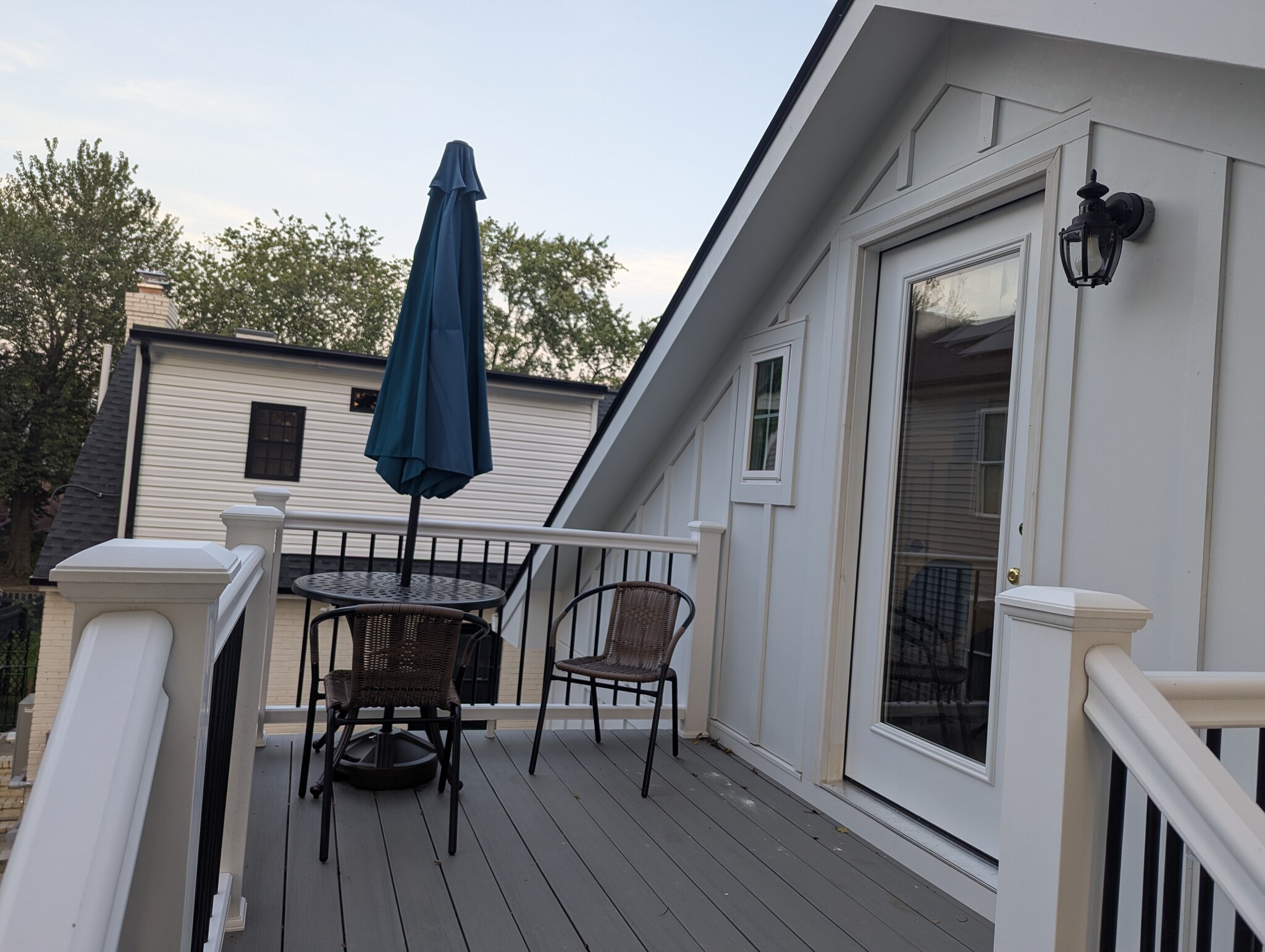 Building Photo - 3302 Delaware Ave