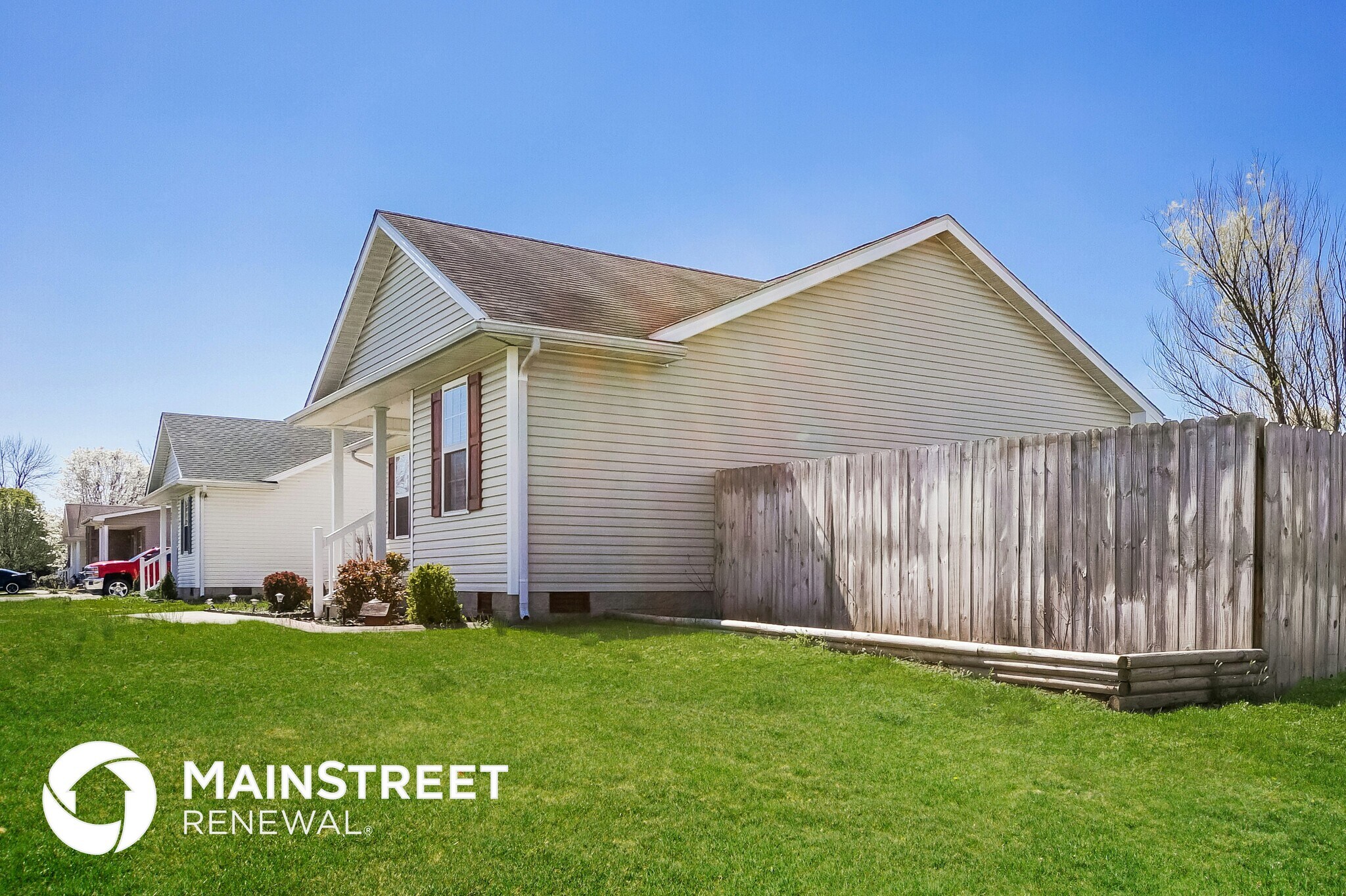 Building Photo - 382 Dustin Way