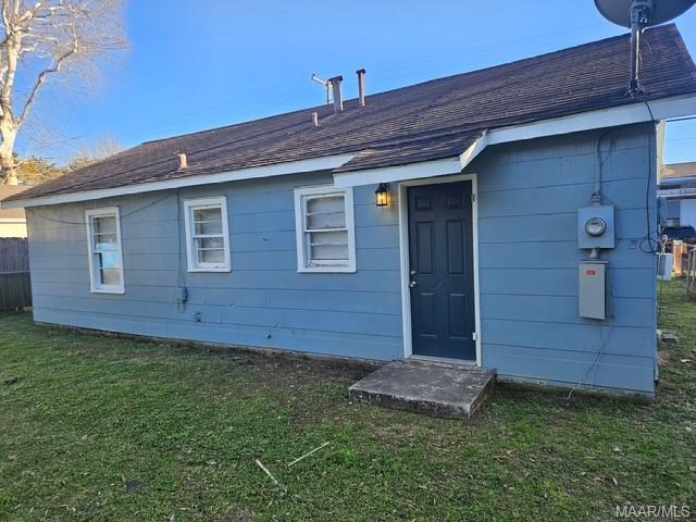 Building Photo - 305 Chisholm St