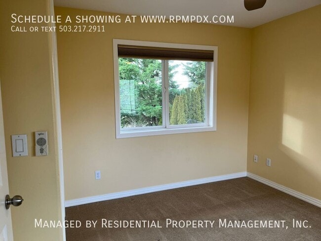 Building Photo - 3964 NW Brookview Way