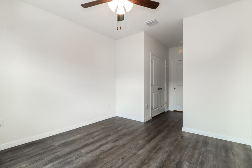 Building Photo - 11924 Stoneport Pl